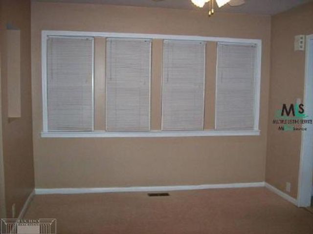 17444 Ivanhoe Street, Roseville, MI 48066