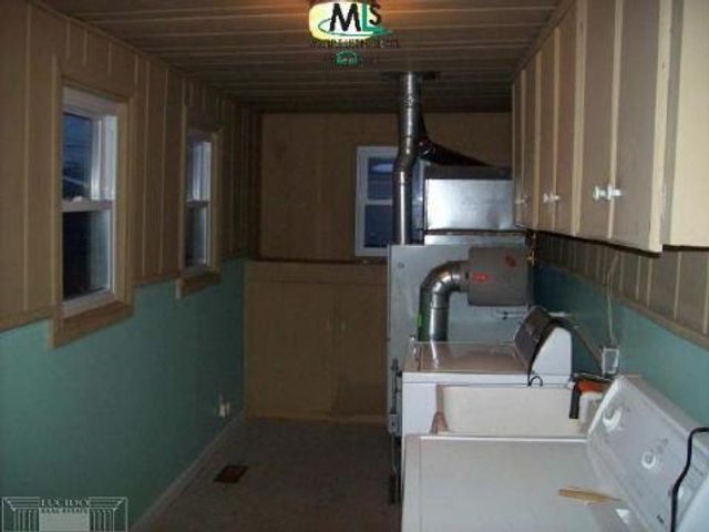 17444 Ivanhoe Street, Roseville, MI 48066