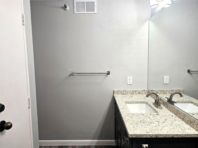 5220 Seawall Boulevard 833, Galveston, TX 77551