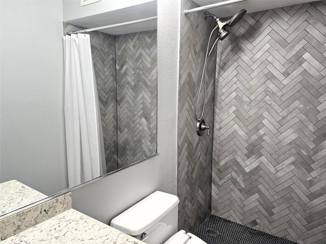 5220 Seawall Boulevard 833, Galveston, TX 77551