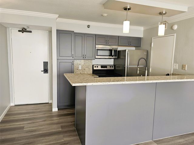 5220 Seawall Boulevard 833, Galveston, TX 77551