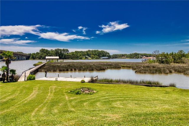 3301 Baumhauer Road, Theodore, AL 36582