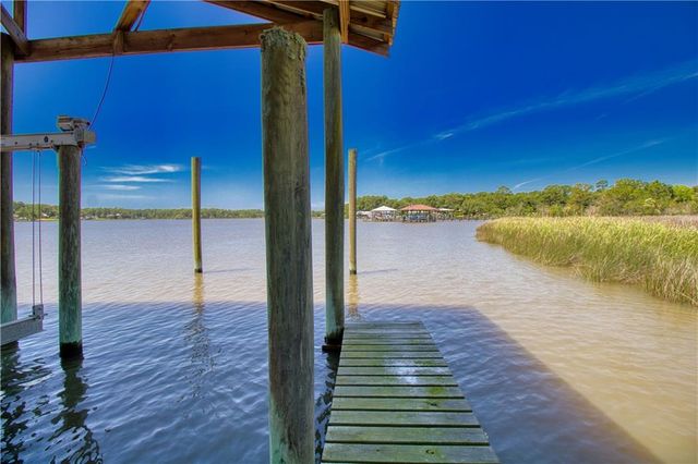 3301 Baumhauer Road, Theodore, AL 36582