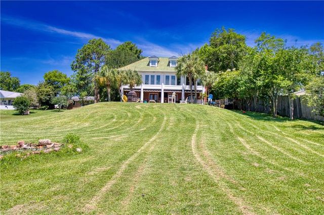 3301 Baumhauer Road, Theodore, AL 36582