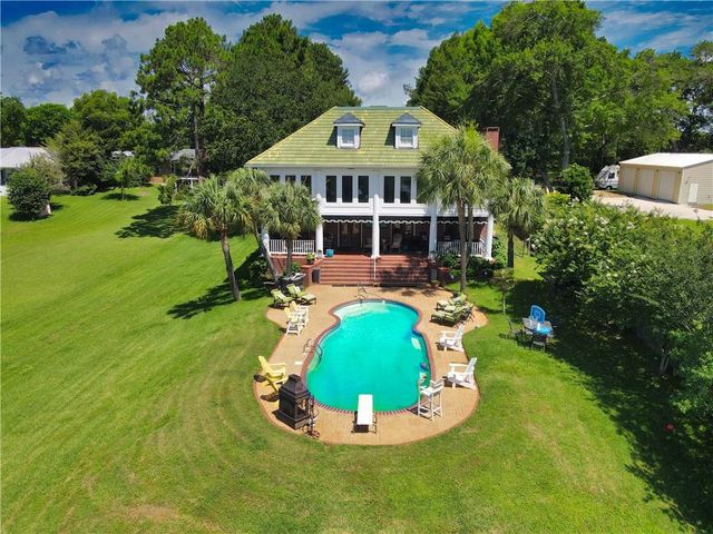 3301 Baumhauer Road, Theodore, AL 36582
