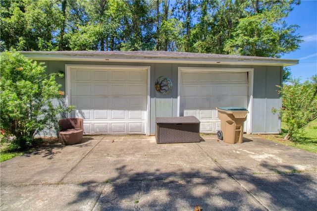 3301 Baumhauer Road, Theodore, AL 36582