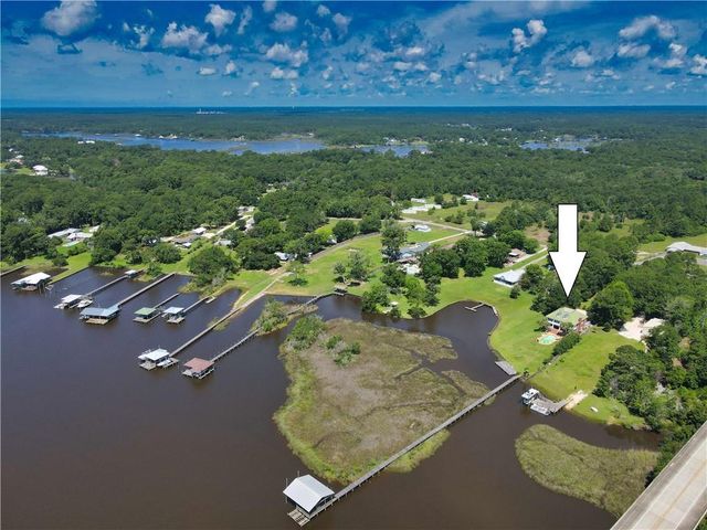 3301 Baumhauer Road, Theodore, AL 36582