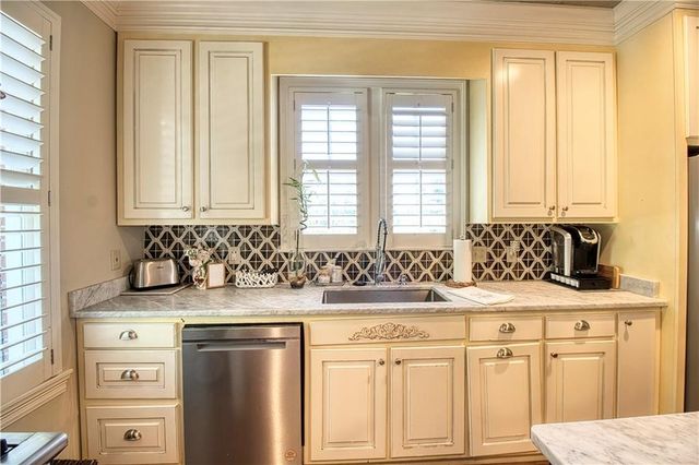 3301 Baumhauer Road, Theodore, AL 36582