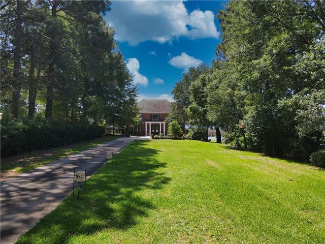 3301 Baumhauer Road, Theodore, AL 36582