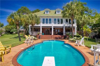 3301 Baumhauer Road, Theodore, AL 36582