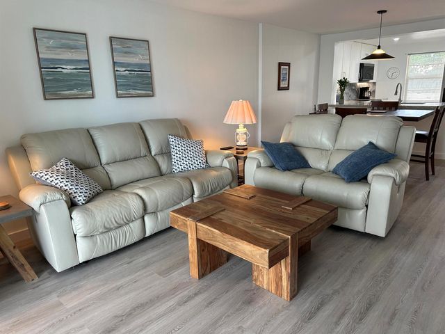 141 SE 3rd Avenue 203, Dania Beach, FL 33004