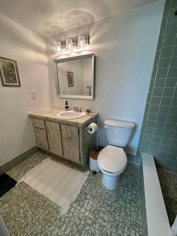 141 SE 3rd Avenue 203, Dania Beach, FL 33004