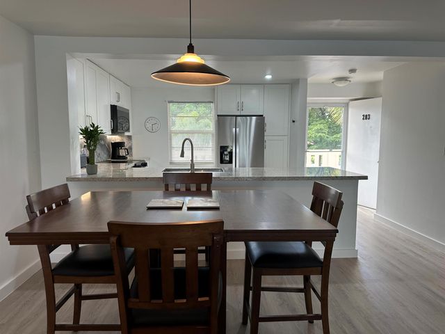 141 SE 3rd Avenue 203, Dania Beach, FL 33004