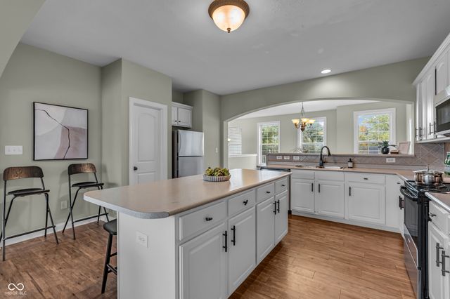 6542 W 71st Street, Indianapolis, IN 46278