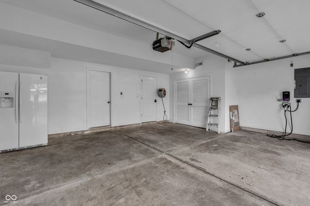 6542 W 71st Street, Indianapolis, IN 46278