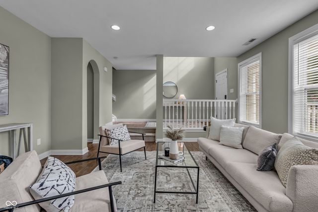 6542 W 71st Street, Indianapolis, IN 46278