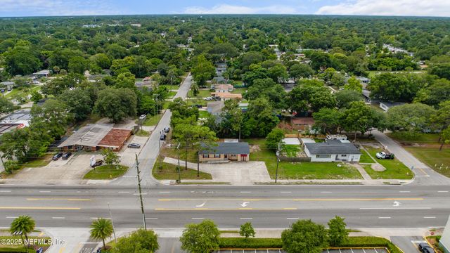 7120 MERRILL Road, Jacksonville, FL 32277