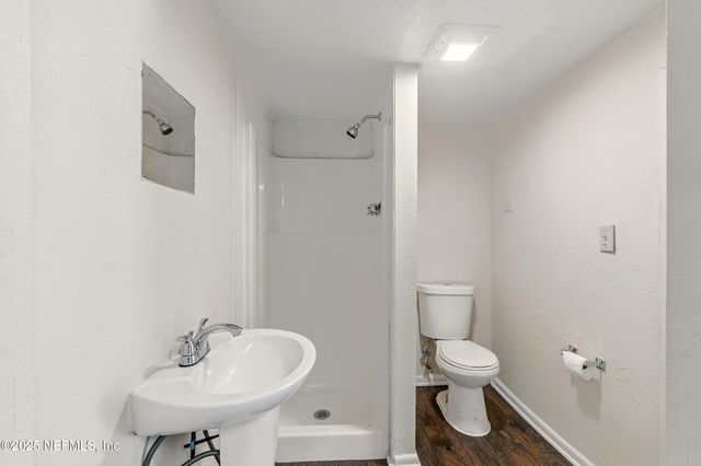 7120 MERRILL Road, Jacksonville, FL 32277