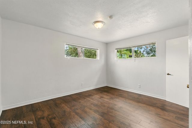 7120 MERRILL Road, Jacksonville, FL 32277