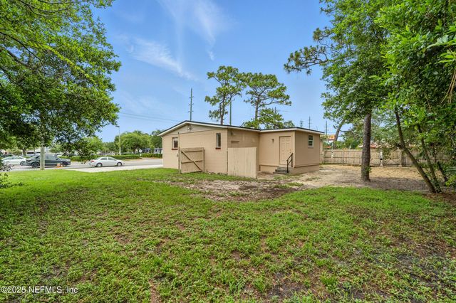 7120 MERRILL Road, Jacksonville, FL 32277