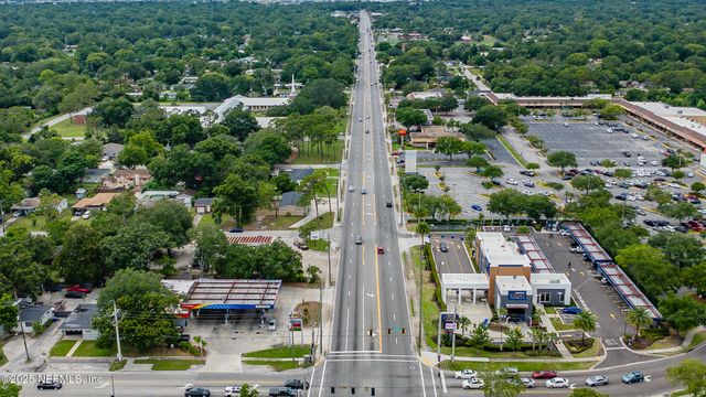 7120 MERRILL Road, Jacksonville, FL 32277