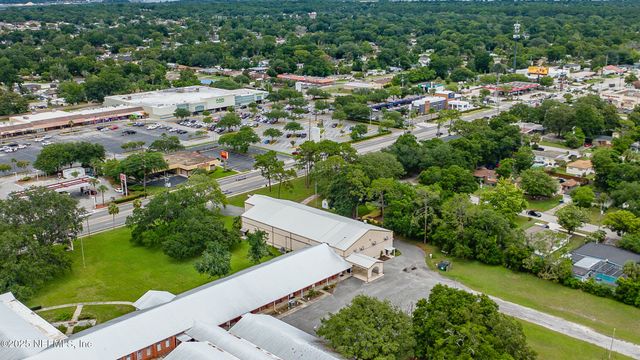 7120 MERRILL Road, Jacksonville, FL 32277