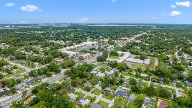 7120 MERRILL Road, Jacksonville, FL 32277