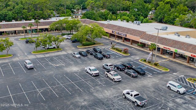 7120 MERRILL Road, Jacksonville, FL 32277