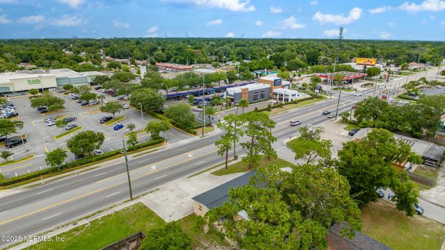 7120 MERRILL Road, Jacksonville, FL 32277