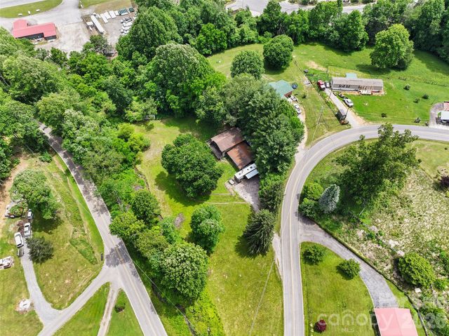 277 Orion Davis Road, Waynesville, NC 28786