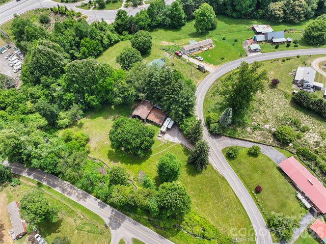 277 Orion Davis Road, Waynesville, NC 28786