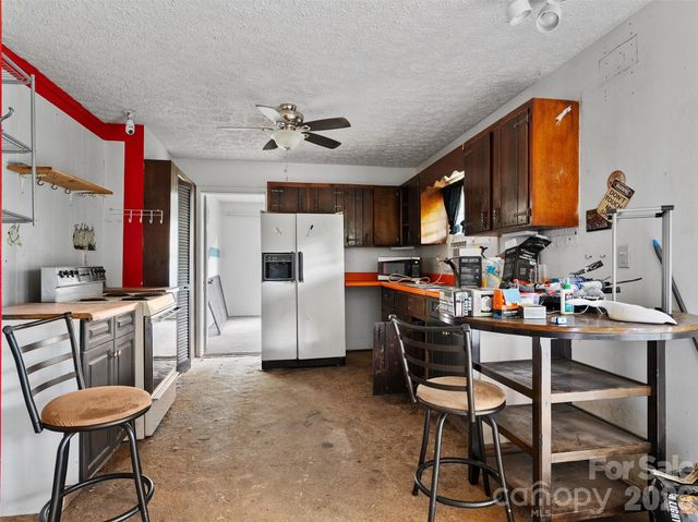 277 Orion Davis Road, Waynesville, NC 28786