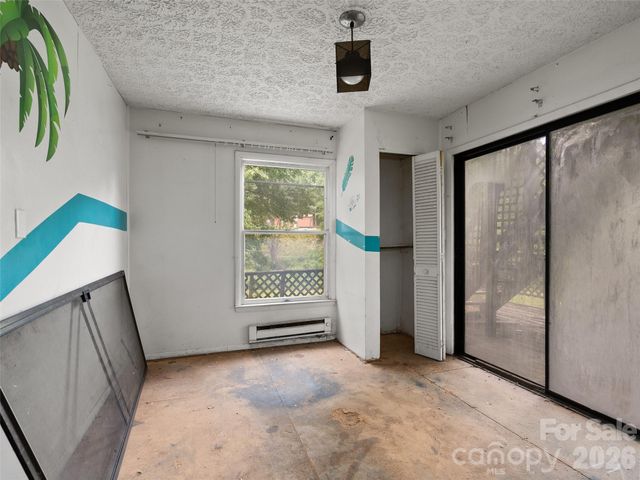 277 Orion Davis Road, Waynesville, NC 28786