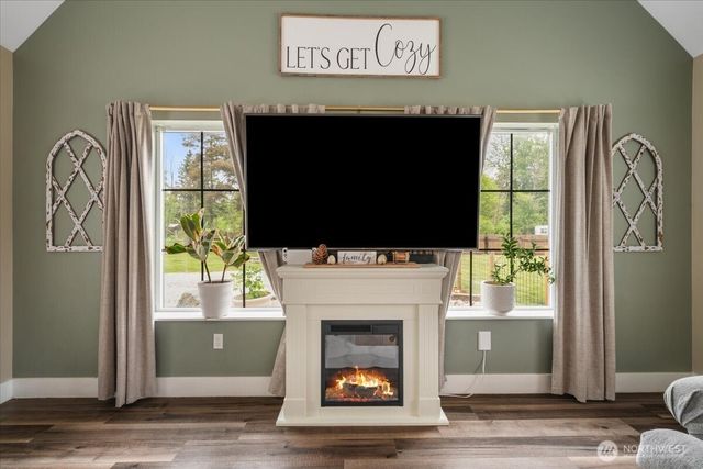 26709 Entwhistle Road E, Buckley, WA 98321