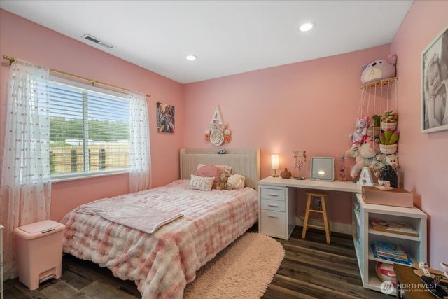 26709 Entwhistle Road E, Buckley, WA 98321