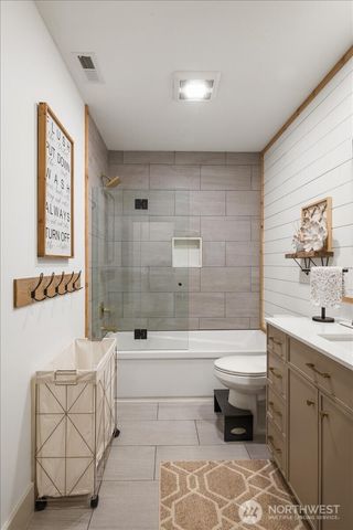 26709 Entwhistle Road E, Buckley, WA 98321