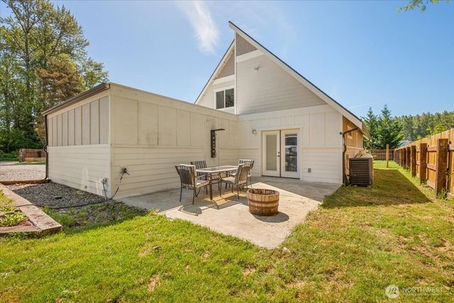 26709 Entwhistle Road E, Buckley, WA 98321