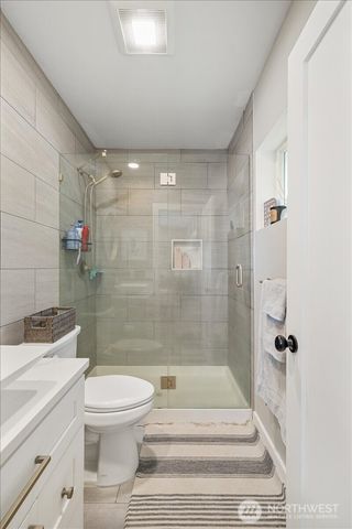 26709 Entwhistle Road E, Buckley, WA 98321