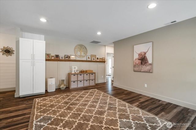 26709 Entwhistle Road E, Buckley, WA 98321