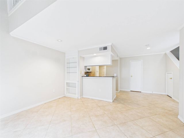 260 El Dorado Boulevard 1807, Houston, TX 77598