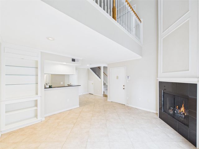 260 El Dorado Boulevard 1807, Houston, TX 77598