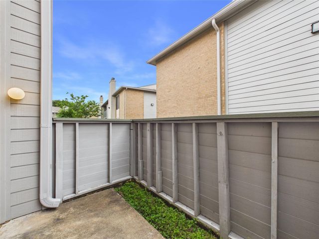 260 El Dorado Boulevard 1807, Houston, TX 77598