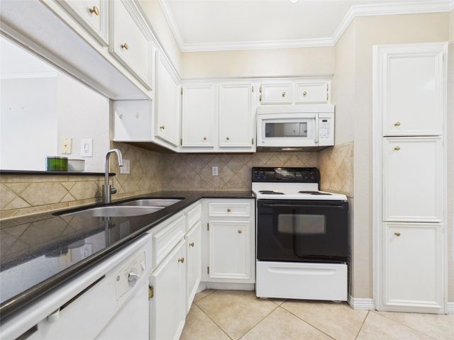 260 El Dorado Boulevard 1807, Houston, TX 77598
