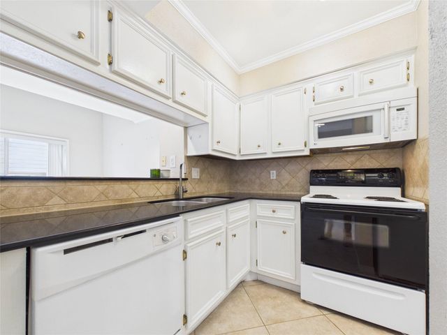 260 El Dorado Boulevard 1807, Houston, TX 77598
