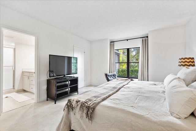13307 Polo Club Road C106, Wellington, FL 33414