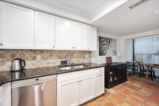 13307 Polo Club Road C106, Wellington, FL 33414