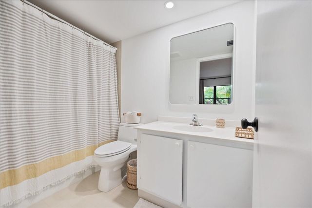 13307 Polo Club Road C106, Wellington, FL 33414