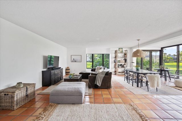 13307 Polo Club Road C106, Wellington, FL 33414