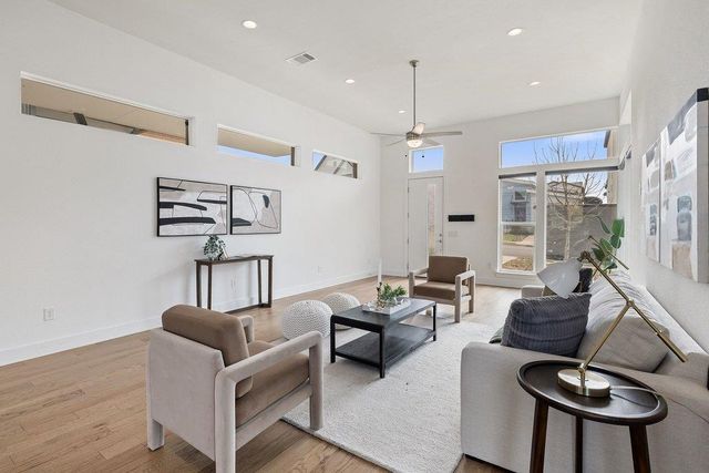 6124 Florencia LN, Austin, TX 78724