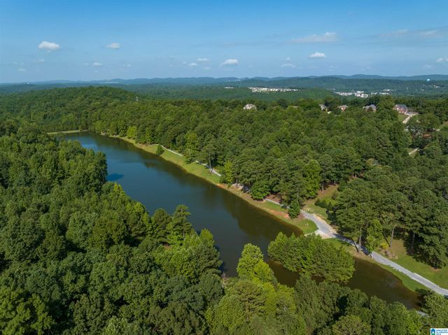 375 LAKERIDGE DRIVE, Trussville, AL 35173